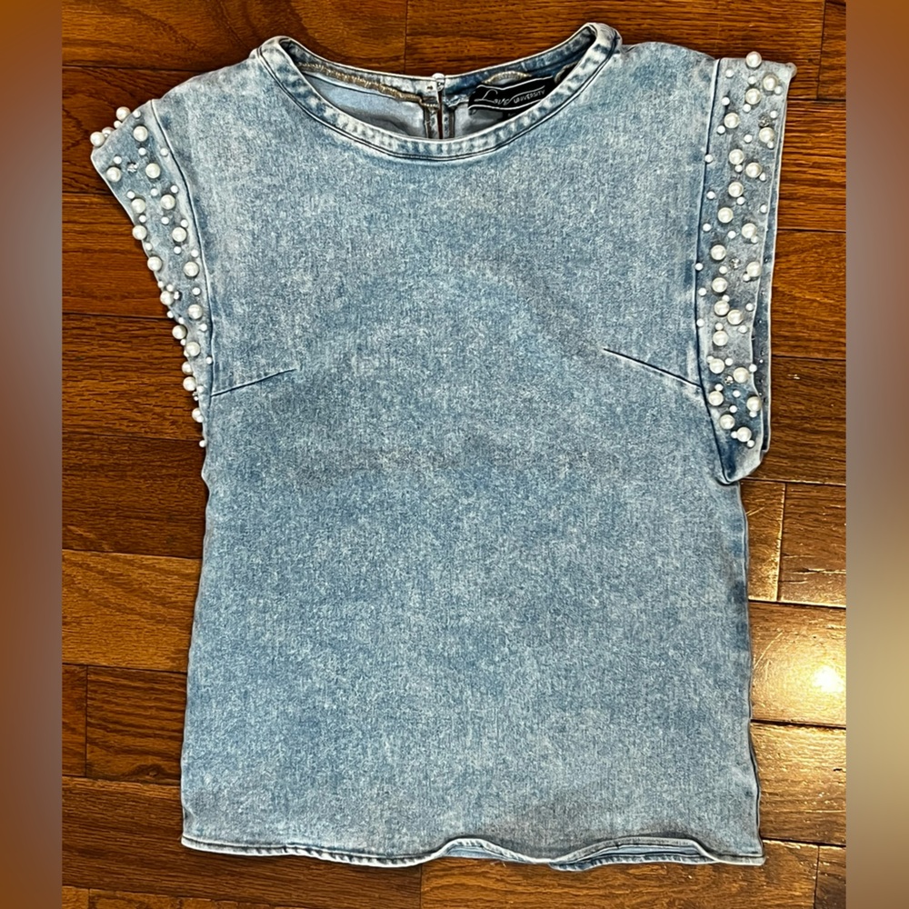Love University Pearl Sleeve Denim Tee Women’s Small Cotton Spandex Blend